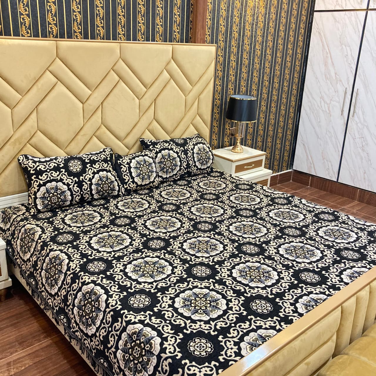 Velvet jacquard Bedsheet