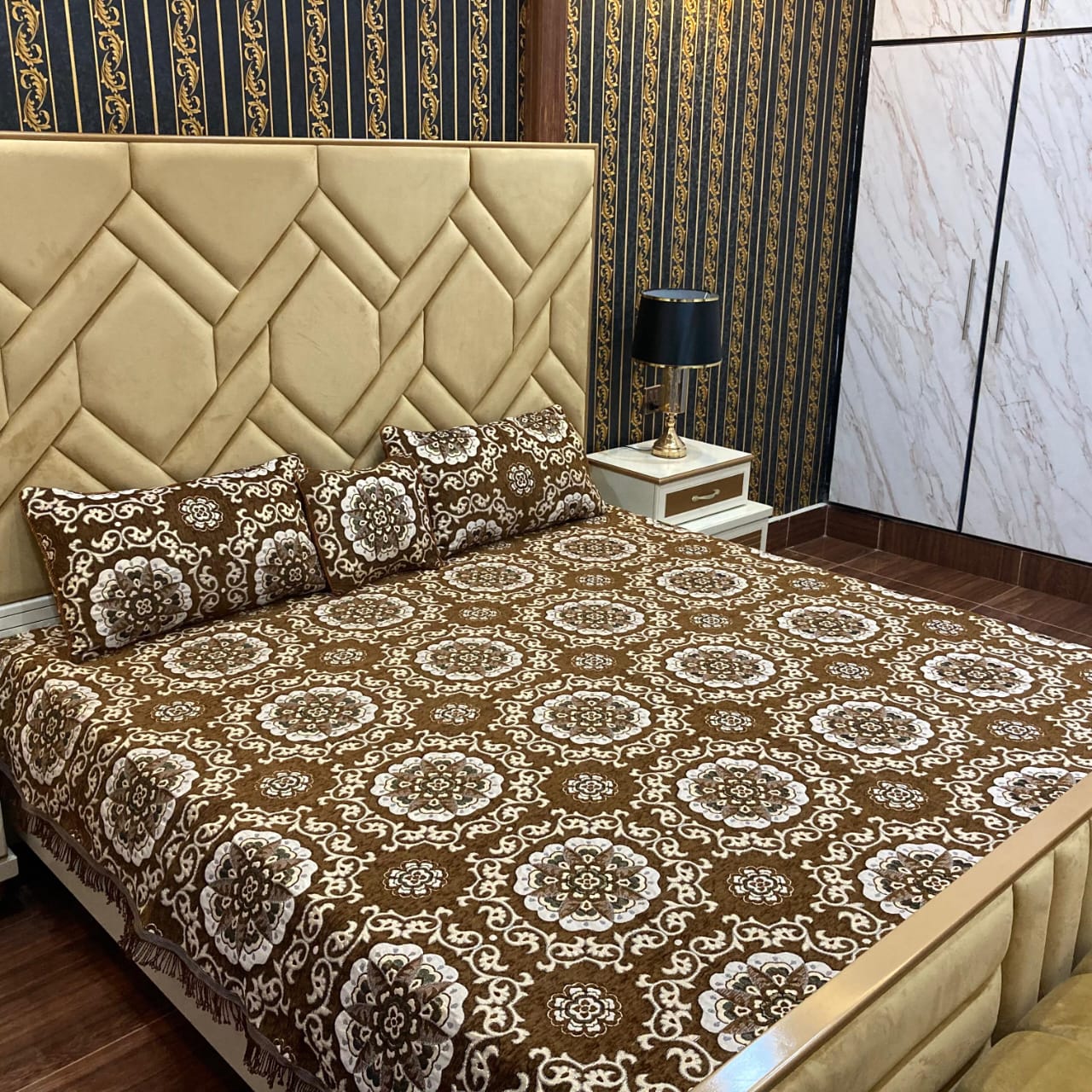 Velvet jacquard Bedsheet