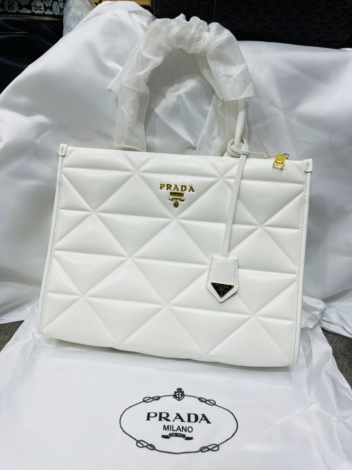Parada Tote bag