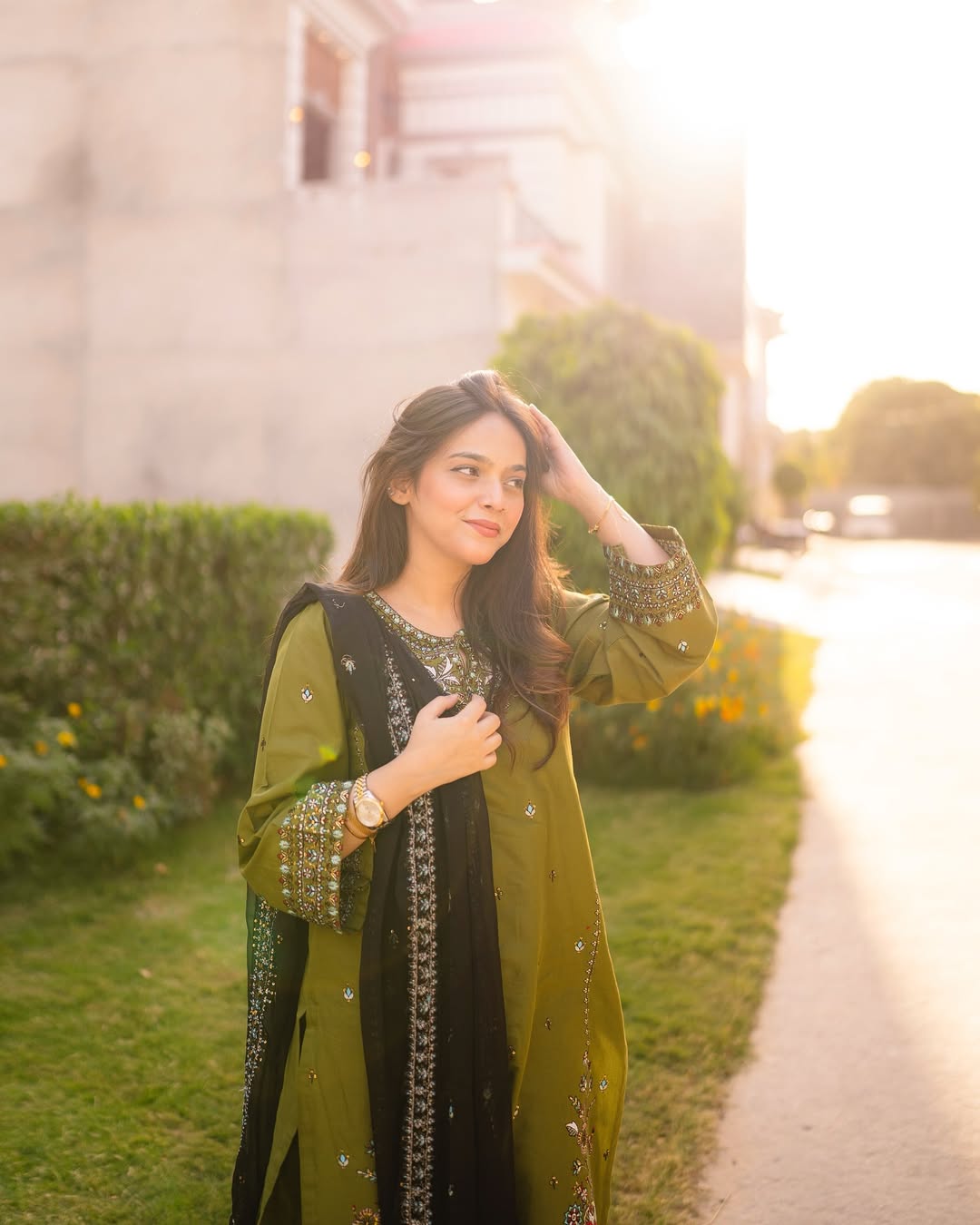 Ezza EMBROIDERY 3PC suite
