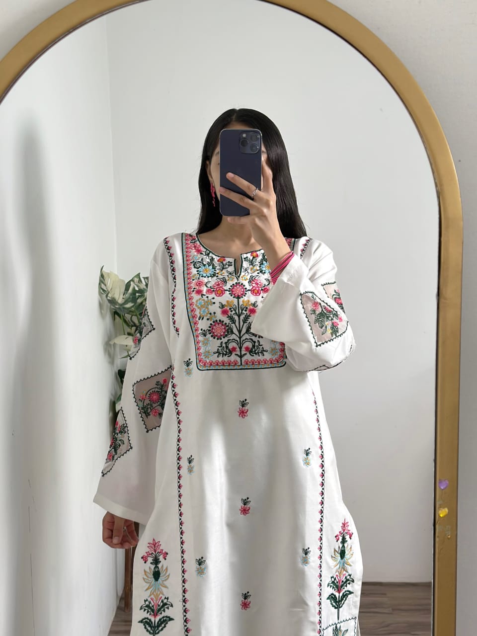 WHITE Violet EMB 2PC