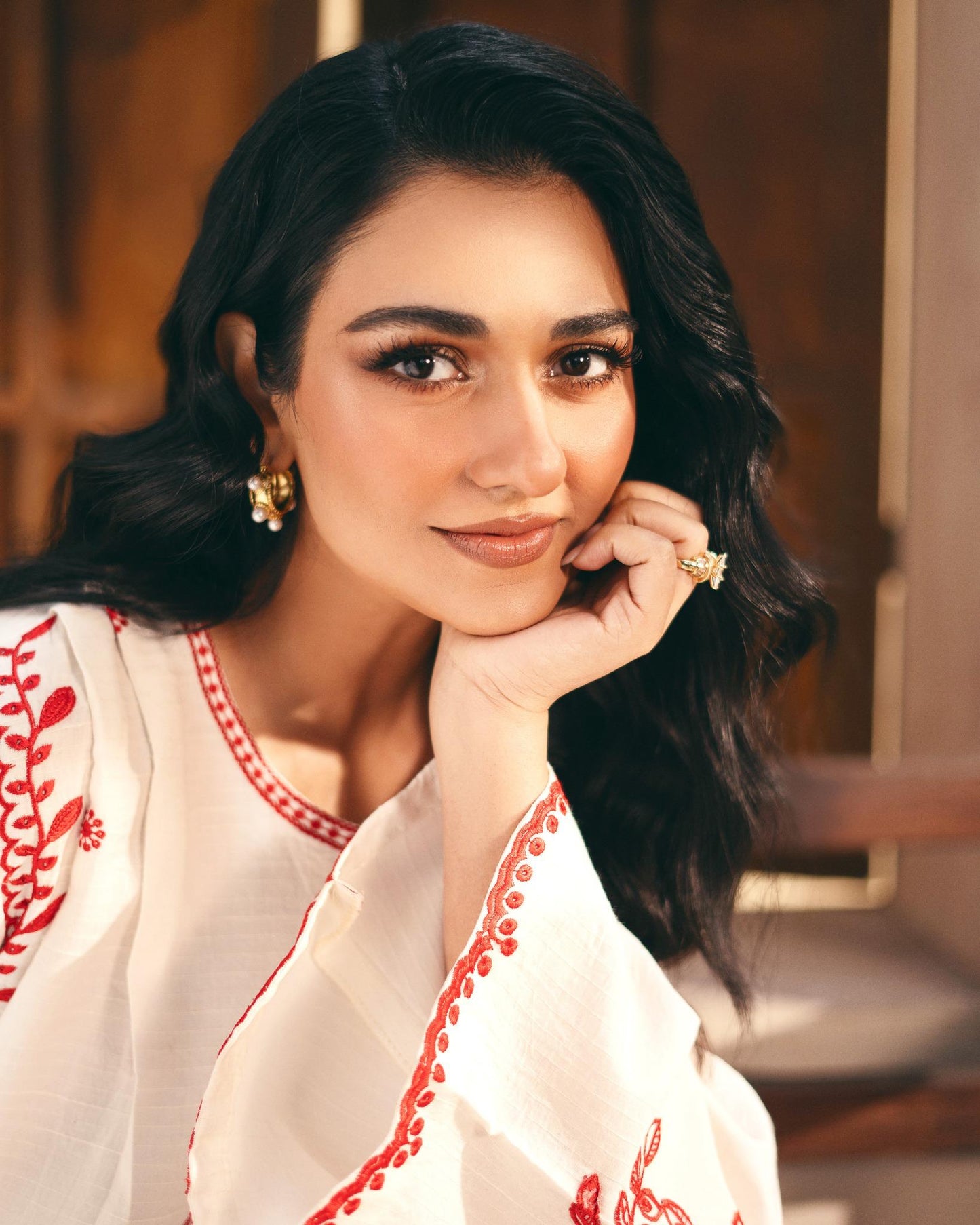 ALYANA EMB 2PC