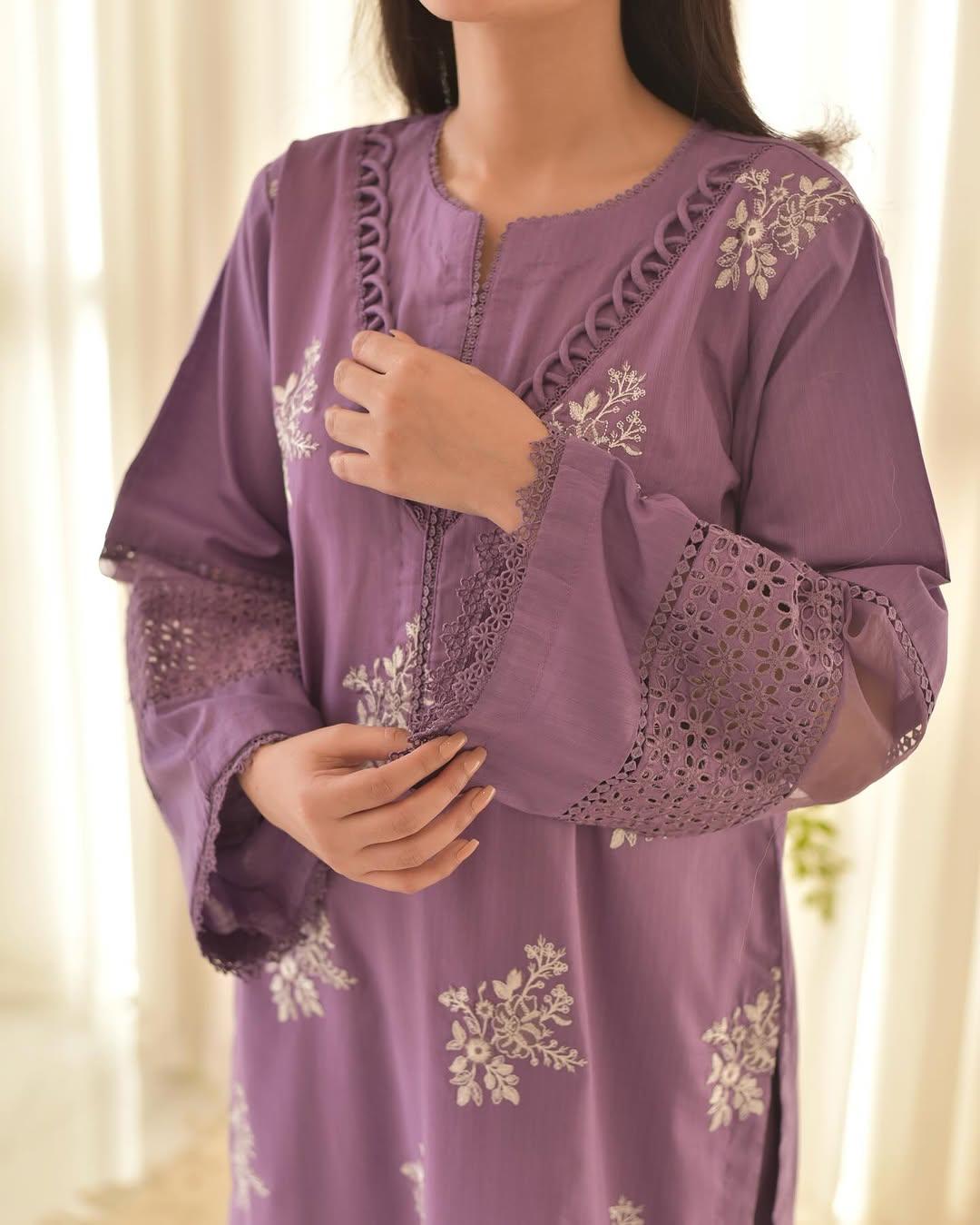 HORIYA Purple LAWN EMB 3pc