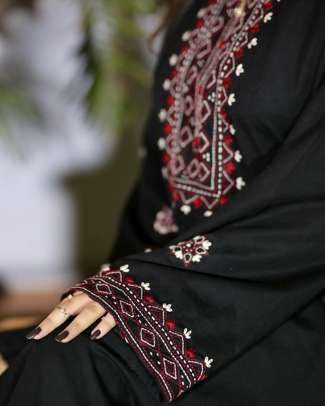 Black Lux EMB 2pc