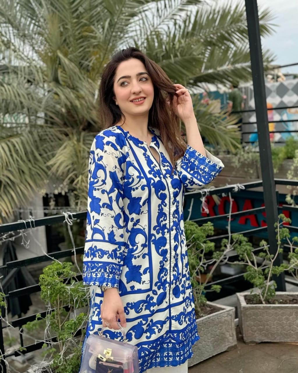KHADDAR DIGITAL FLORAL PRINTED 2Pc