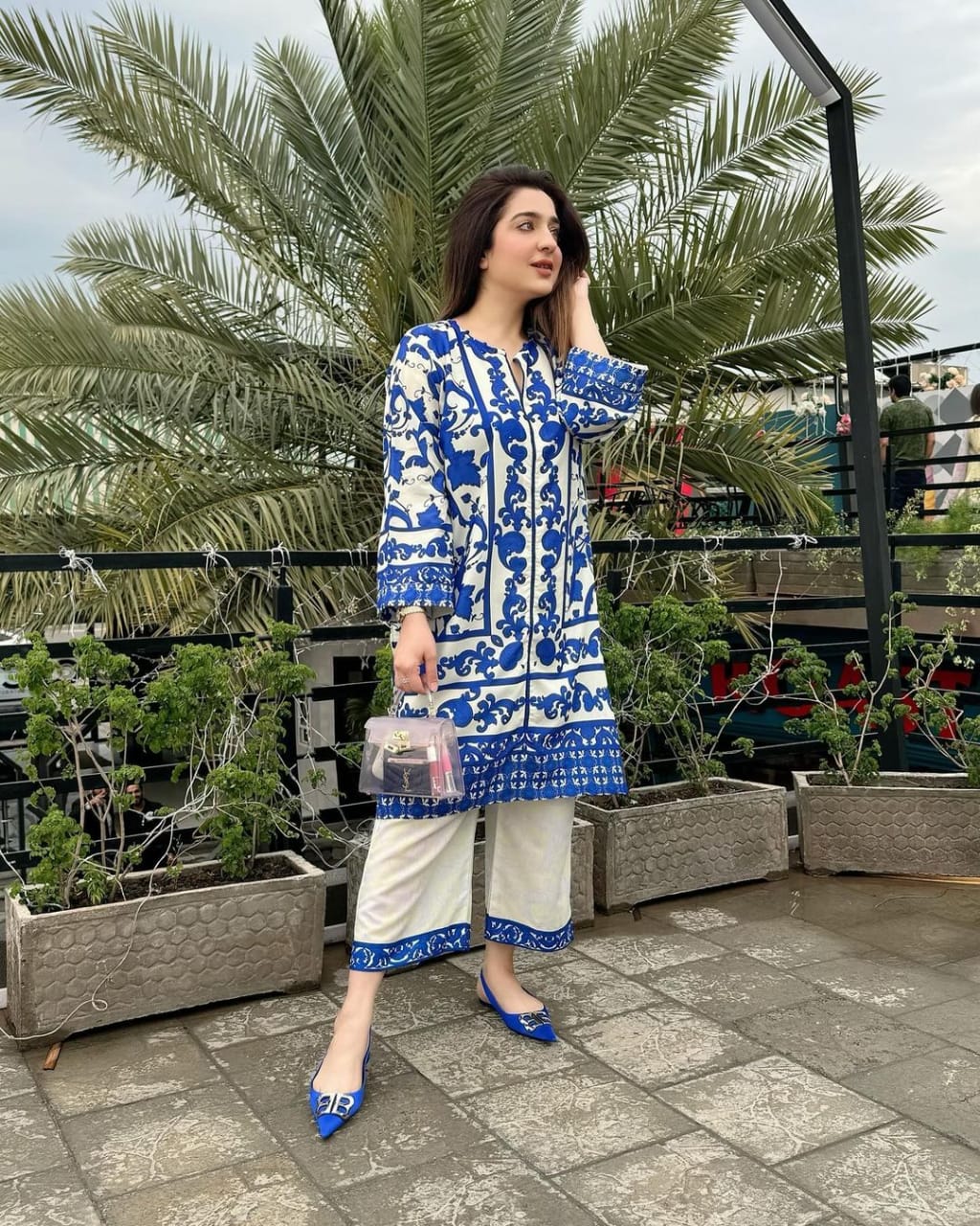 KHADDAR DIGITAL FLORAL PRINTED 2Pc