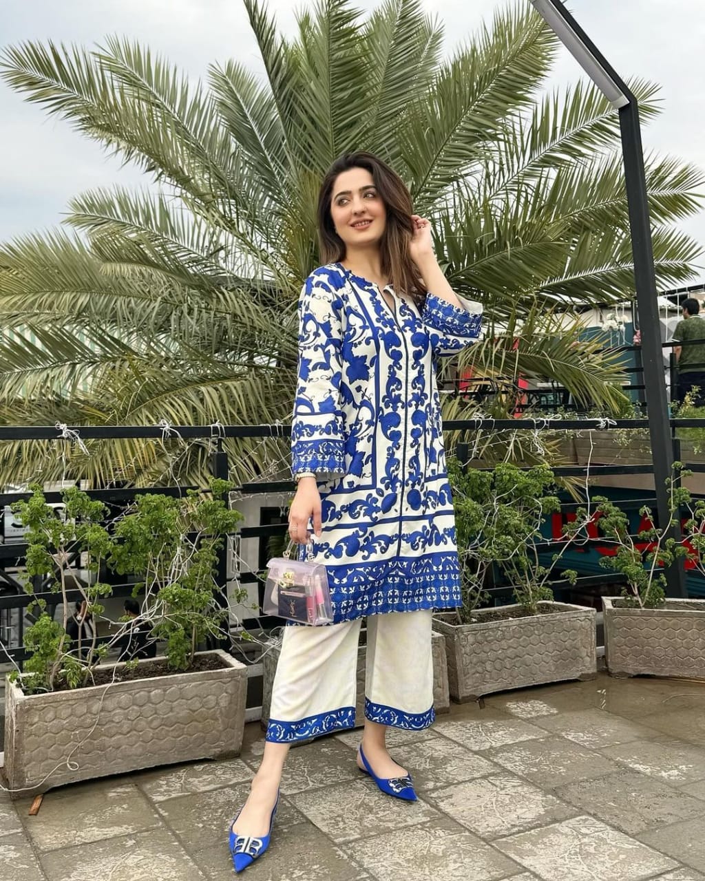 KHADDAR DIGITAL FLORAL PRINTED 2Pc