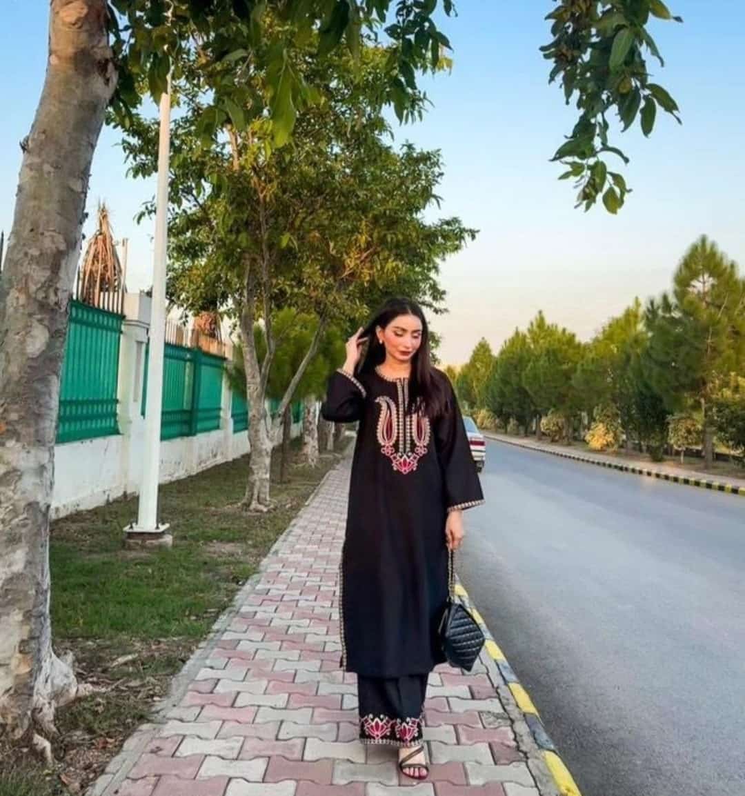 Black Rose premium linen 2pcs